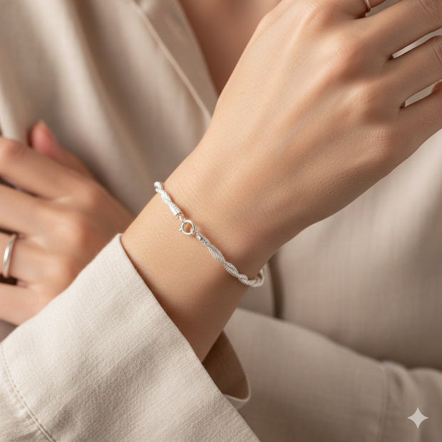 Pulsera Entorchada Coreana Esencia de Plata – Plata 925