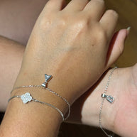 Pulsera Forzatina Alargada con Dije de Letra – Plata 925