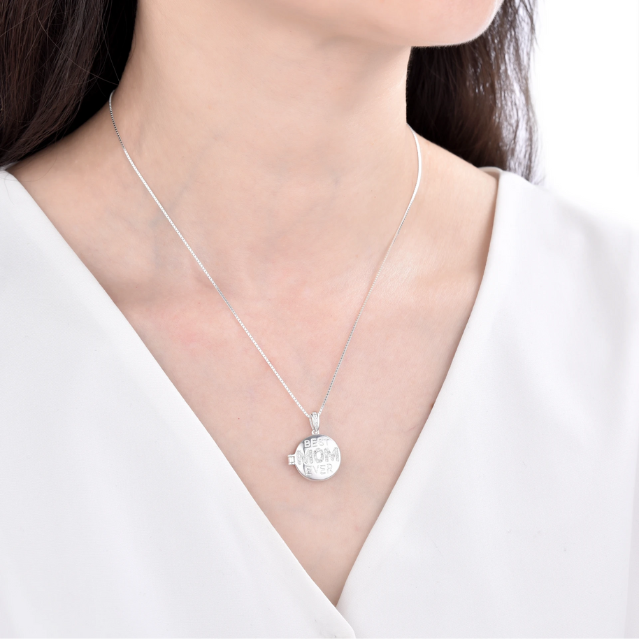 Dije Relicario Redondo “Best Mom Ever” 18mm – Plata 925