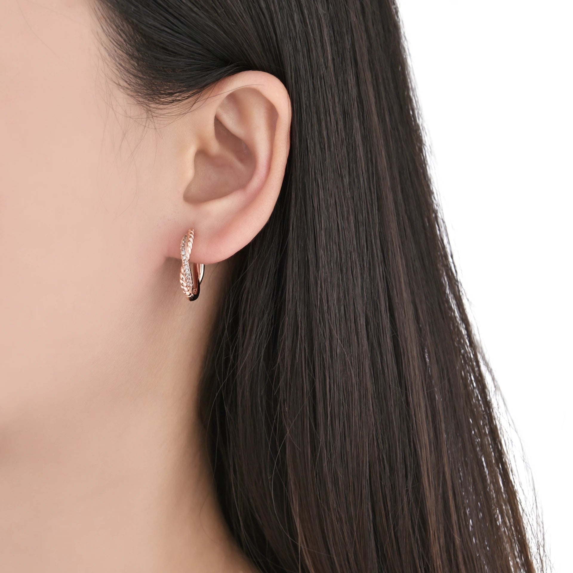 Aretes Huggies Trenza Rosé – Plata 925