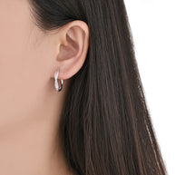 Aretes Huggies Trenza de Brillo – Plata 925