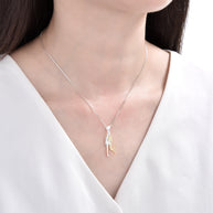 Dije Eternal Embrace – Plata 925 Bicolor